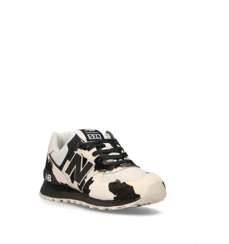 NEW BALANCE 574 Sneaker donna in tessuto e materiale sintetico. La stampa animalier effetto cavallin