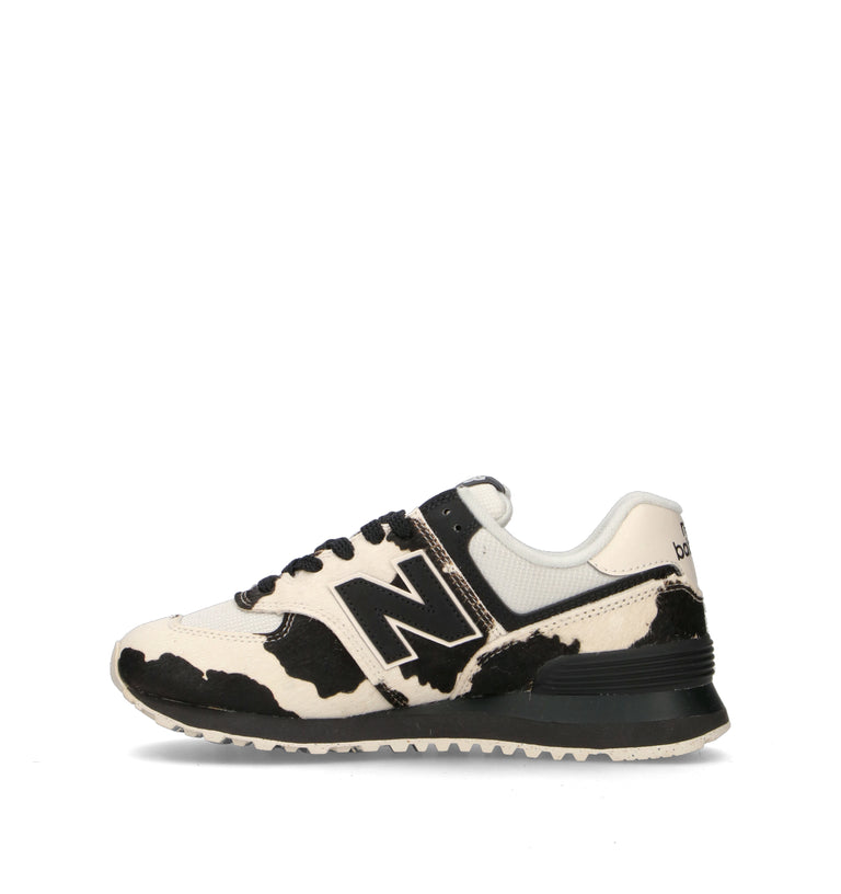 NEW BALANCE 574 Sneaker donna in tessuto e materiale sintetico. La stampa animalier effetto cavallin