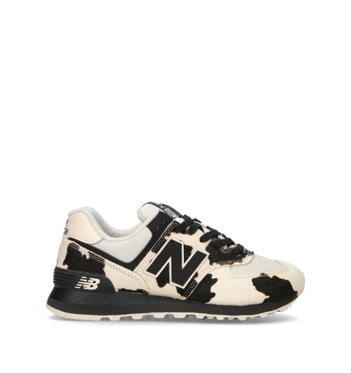 NEW BALANCE 574 Sneaker donna in tessuto e materiale sintetico. La stampa animalier effetto cavallin