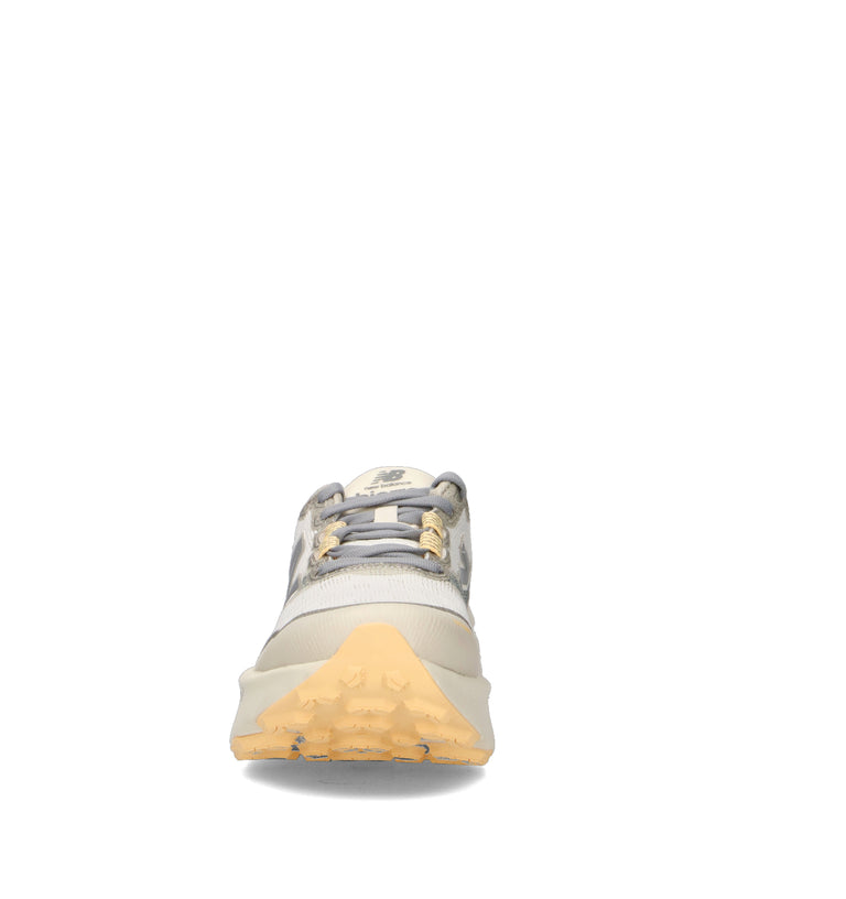 NEW BALANCE Scarpa trail running donna bianca